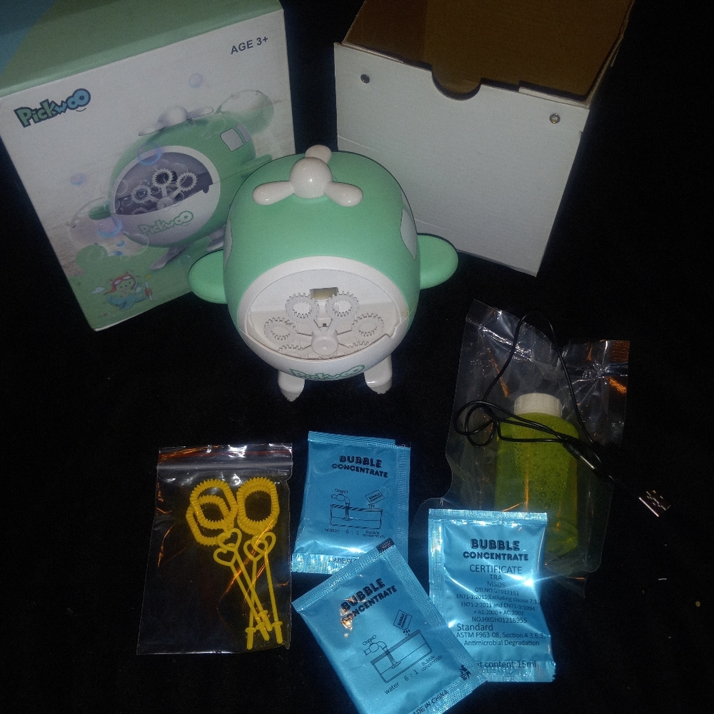 Pickwoo Mint Green Automatic Bubble Blower
